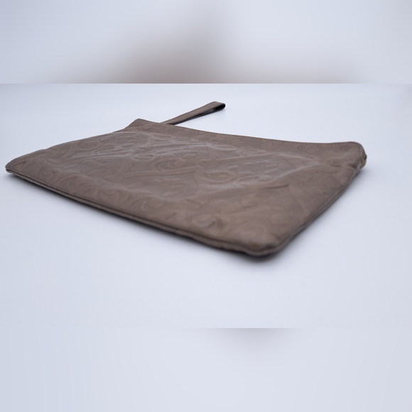 Hobo Vida Wristlet Embossed Brown Leather Zip Pouch Clutch - Picture 9 of 11